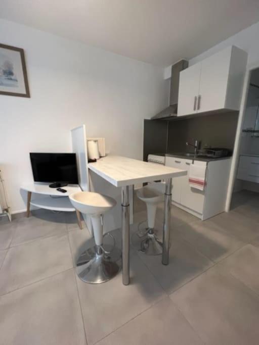 Bel Appartement Entre Paris Et Disneyland - Proche Centrex Noisy-le-Grand Exterior foto